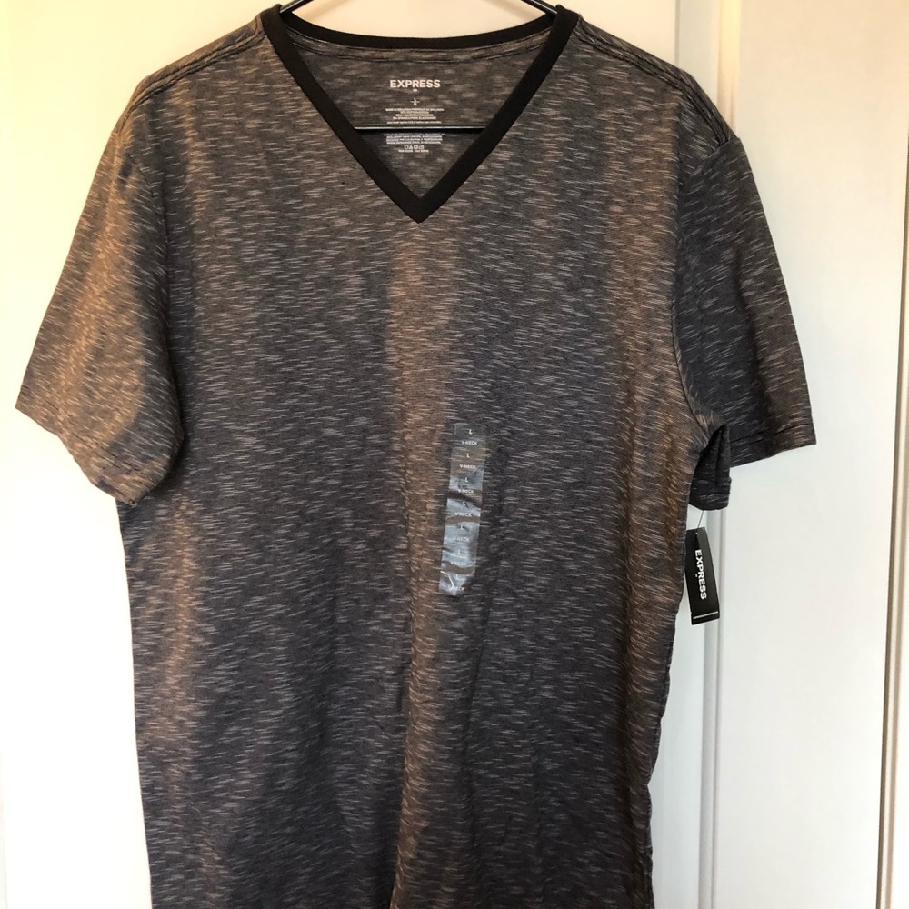Brand New Men’s Express V-Neck